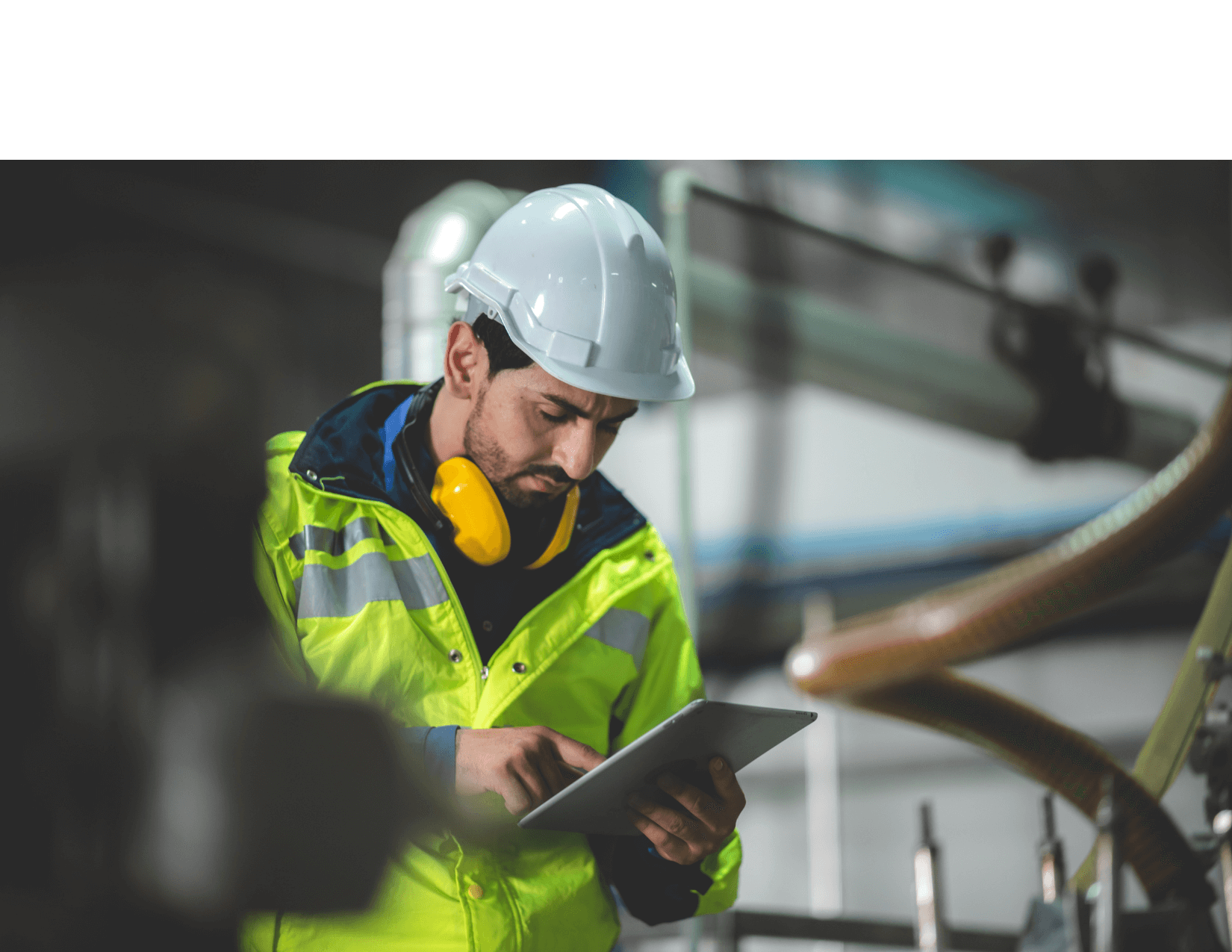 Veiligheid op de Werkvloer: Hoe Innovaties in Machinebouw Jouw Werk Veiliger Maken!