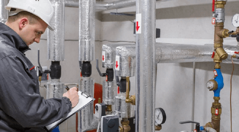 Monteur  met F-gassen