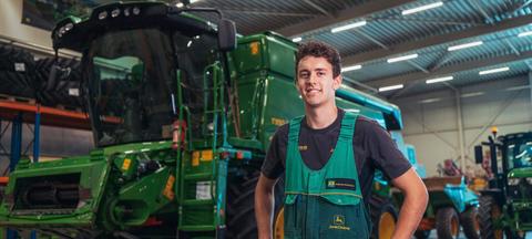 Monteur Landbouw Machines